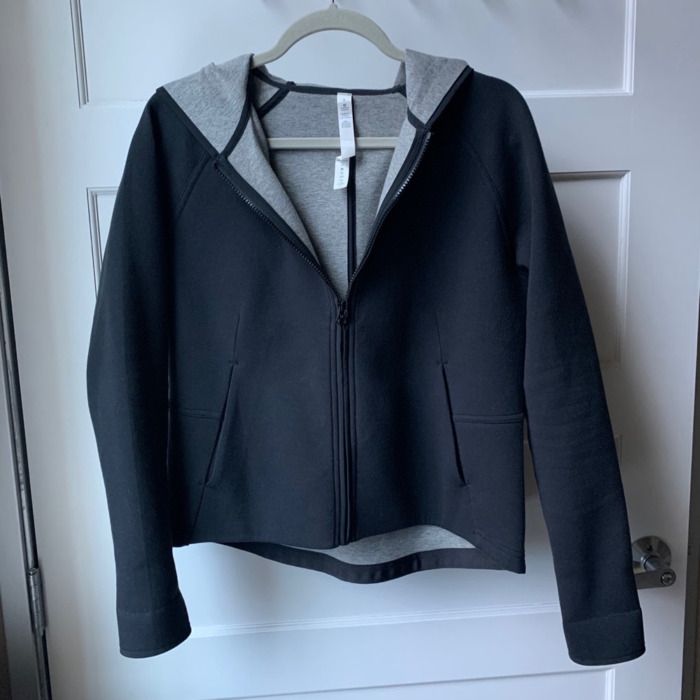 EUC Lululemon Zip Jacket w/ Hood